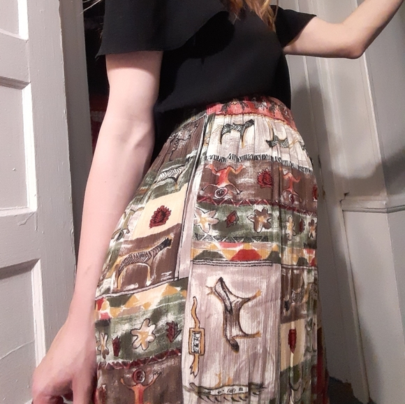 Vintage 80's culottes ~ gauchos w/ patchwork design - Picture 4 of 8